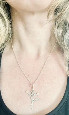 Pingente Nanoputian/Nanokid prateado - Hela Jóias da Ciência