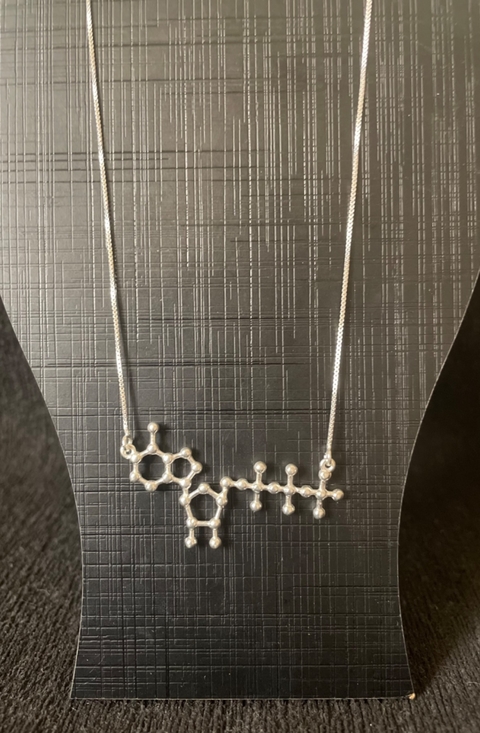 Colar Molécula de ATP (adenosina trifosfato) prateado