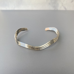 Bracelete Metal Trabalhado Banhado a Prata - comprar online