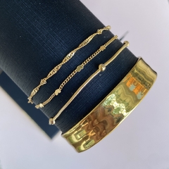 Pulseira Tripla Delicada Banhado a Ouro - comprar online