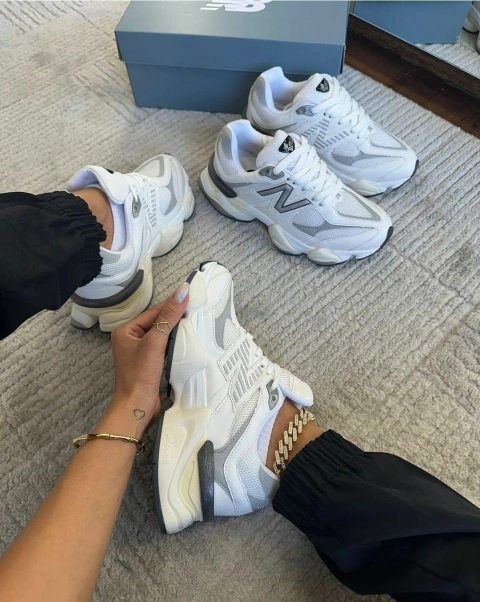 Tênis New Balance 9060 - comprar online