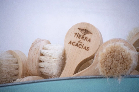 Cepillo facial Tierra de Acacias