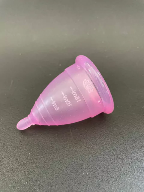Copa menstrual Angelcup lila grande