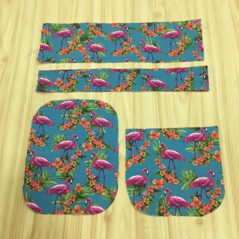 Recorte - Mini Shoulder Bag 342 - Flamingo Fundo Azul