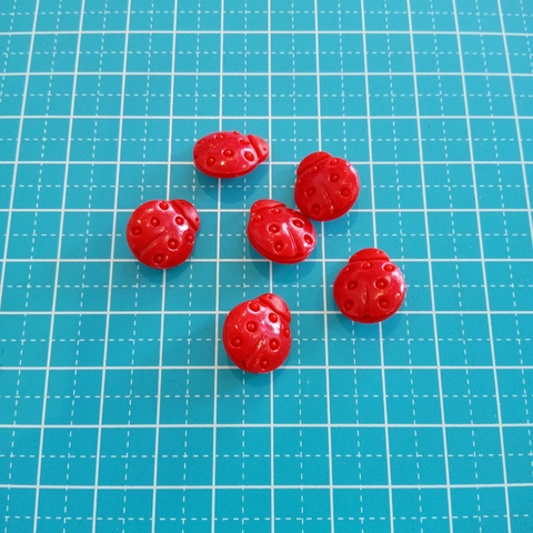 Botão Joaninha - Vermelho c/6un