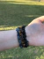 Kit de pulseiras para proteção energética - turmalina negra, cianita azul e olho de tigre - Althearin Cristais