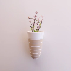 Vaso de Parede Cone - Listrado na internet