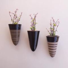 Vaso de Parede Cone - Listrado - comprar online