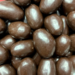 Drágea de Castanha do Pará com Chocolate 70% na internet