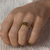 Anel Era Uma Vez Personalizado (pequeno) | Prata 950 folheado a ouro 18K - Macchi | Alianças para todas as formas de amor