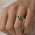 Anel Solitário Gabs Verde | Prata 950 e Zircônias - comprar online