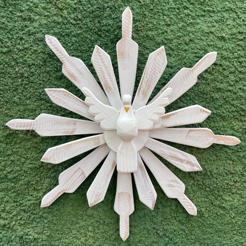 Mandala/ Resplendor Divino Espirito Santo em Madeira Branca 70cm