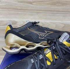 Mizuno Wave Prophecy X Masculino na internet