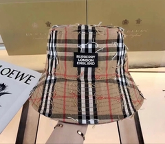 Bucket Burberry