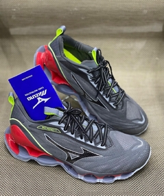 Mizuno Wave Prophecy 11