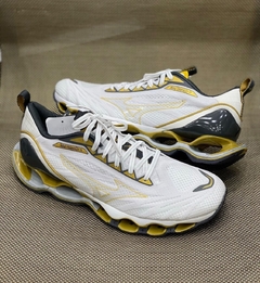 Mizuno Wave Prophecy 11