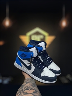 Tênis Nike Jordan Mid