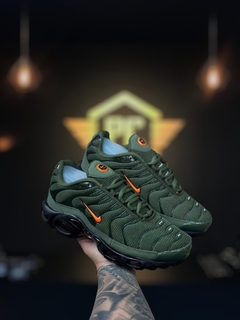 Tênis Nike TN