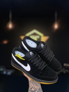 Tênis Nike SB Dunk Low