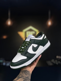 Tênis Nike SB Dunk Low