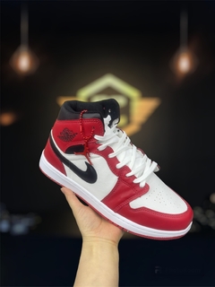 Tênis Nike Jordan Mid