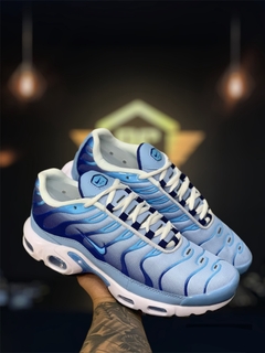 Tênis Nike TN