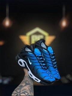 Tênis Nike TN