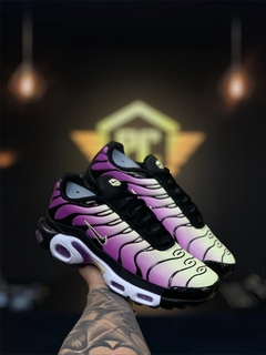 Tênis Nike TN