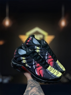 Tênis Nike TN