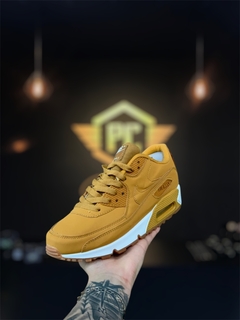 Tênis Nike Air Max 90 - comprar online