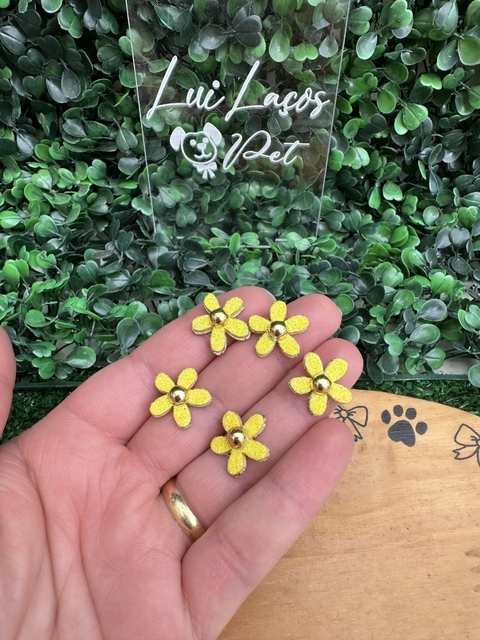 Micro Adesivo Florzinha c/ 50 uni (cores únicas no pct) selecionar cor desejada