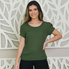 Blusa Sarah em Crepe GGT - Leveza e Feminilidade com Detalhes Delicados