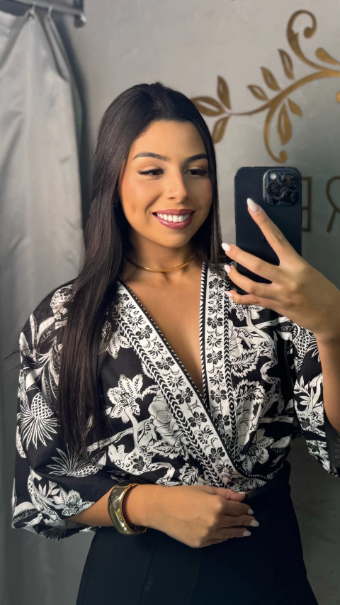 Cropped Flora - comprar online