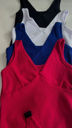 Body em V - comprar online