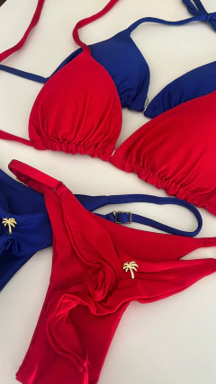 Biquíni Buzios empina bumbum na internet