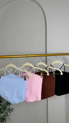 Cropped tricot Gabi na internet