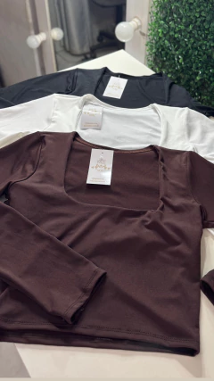 Cropped basic na internet