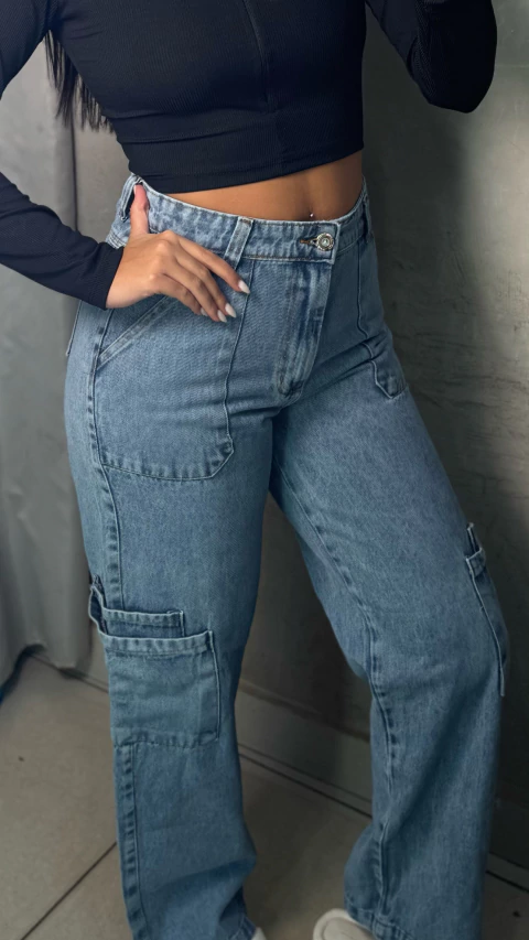 Calça Wide Leg cargo jeans médio - comprar online