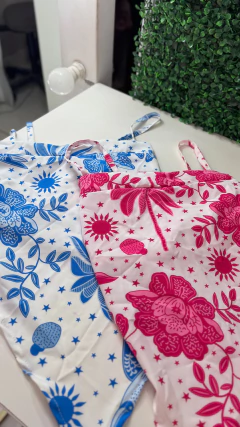 Blusa estampas bico - Kaze Store