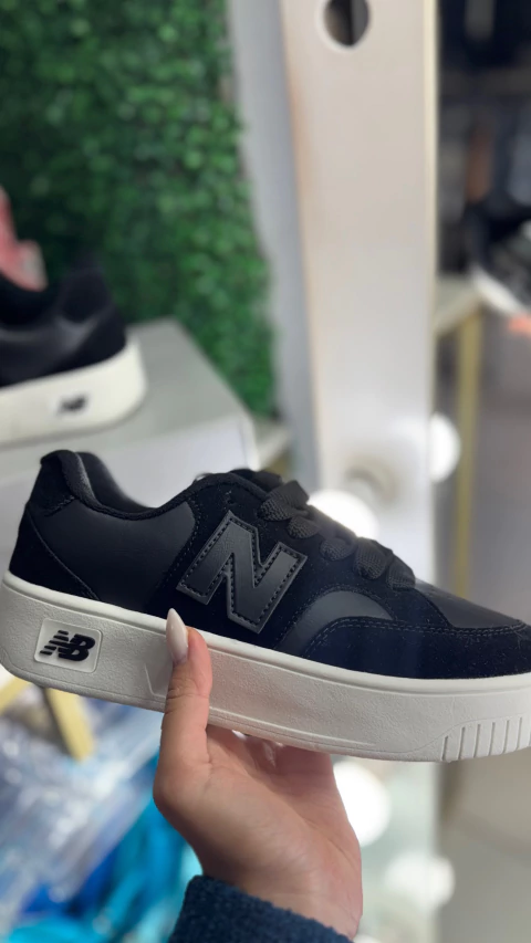 Tênis New Balance - comprar online