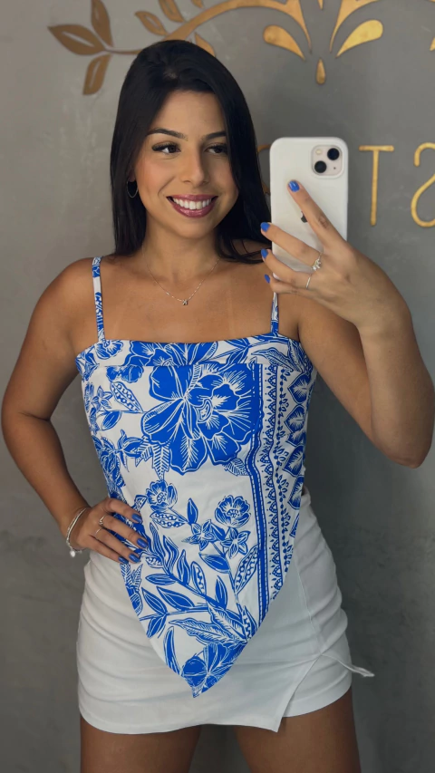 Blusa estampas bico - comprar online