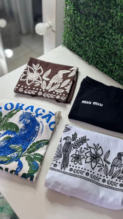 Cropped t-shirt - Kaze Store