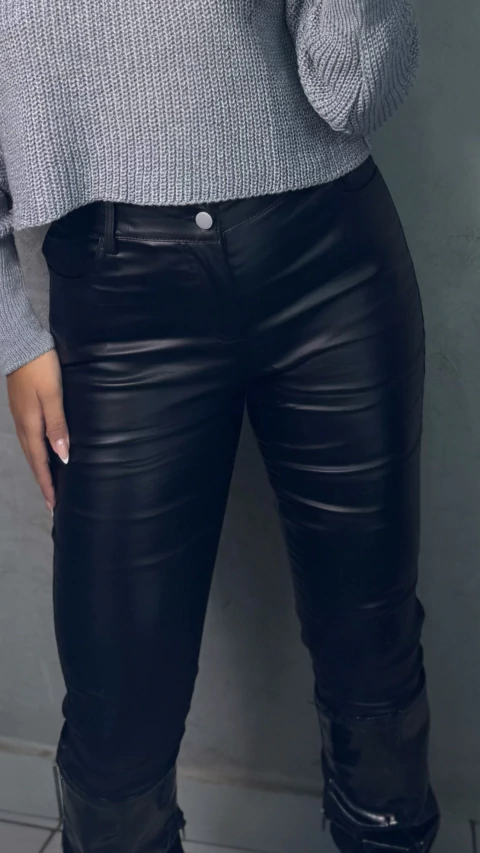 Calça Resinada - comprar online