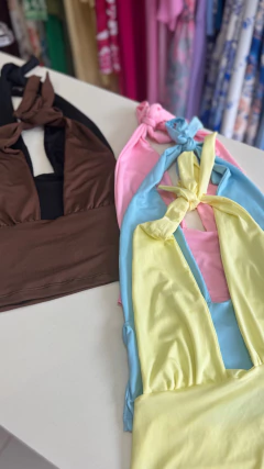 Cropped Livia Multiformas na internet