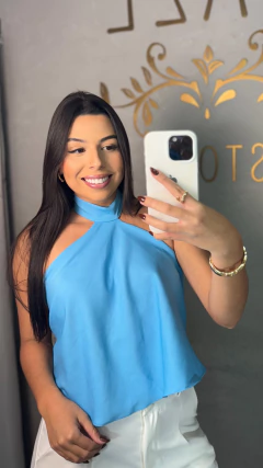 Cropped Cecilia na internet