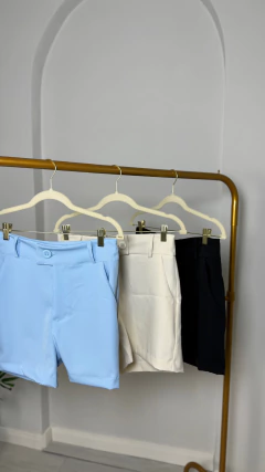 Short Fancy na internet