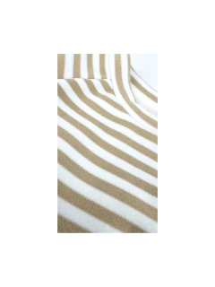 BUZO TAYLOR BEIGE en internet