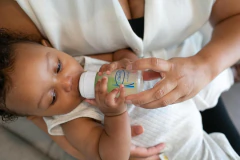 Mamadeira Dr. Brown's Anticólica 60ml Kit com 2 Unidades – Bico Prematuro (Preemie) - loja online