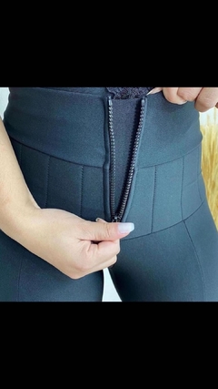 calça lipo - Look by maisa