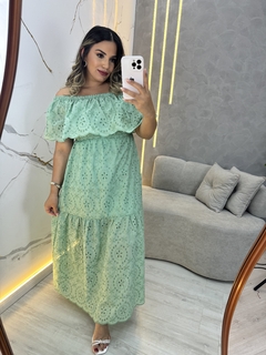 Vestido longo bordado em laise na internet